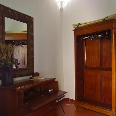 Casa Claudia Apartment *
